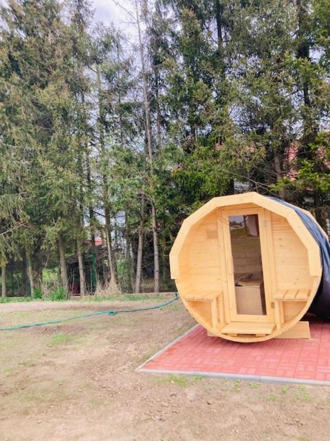 Kalinowy Sad Domki Z Jacuzzi I Sauna Mikołajki Exterior foto